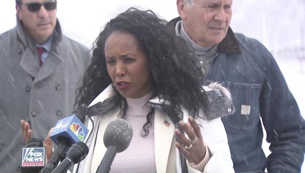 Mazi Pilip makes final pitch to voters in NY-03 special election