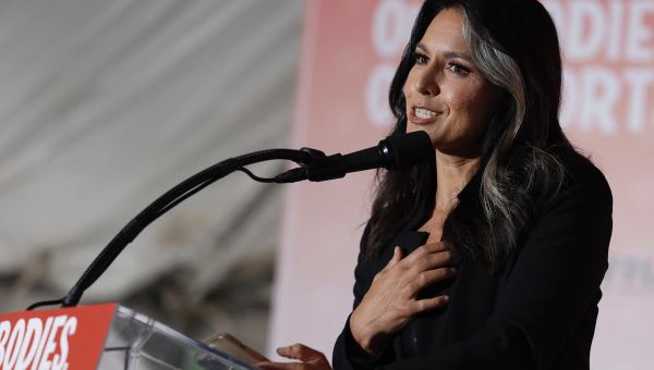 Tulsi Gabbard campaigning for pro-Trump candidate after leaving Democratic Party