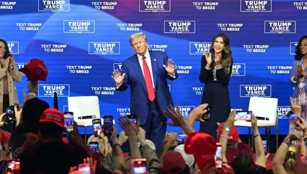 Trump Breaks Down Onstage