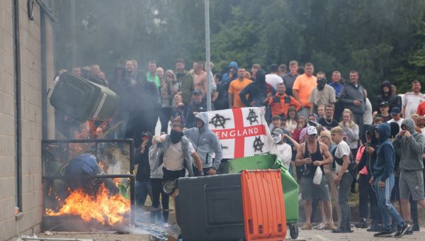 Riot thugs warned they face ‘reckoning’ as PM holds Cobra meeting