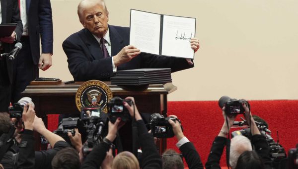 Pell grants, direct student loans not impacted by Trump's funding freeze
