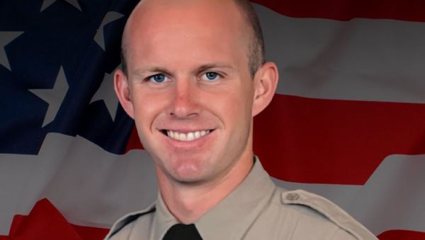 Los Angeles County Sheriff's deputy killed while sitting in patrol car in ambush attack - LeoAffairs