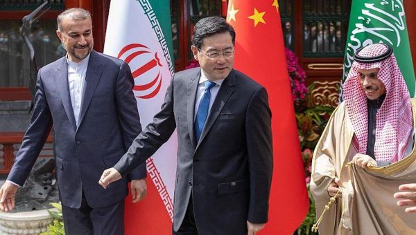 Iran, Saudi Arabia FMs meet in China, agree to expand ties