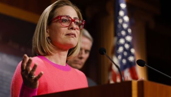 Kyrsten Sinema Declares Independence to Salvage Her Re-election