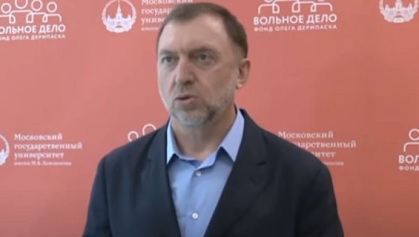 Former top FBI agent charged with illegally working for Russian oligarch