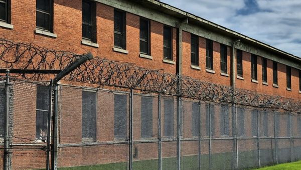 Texas unveils site of proposed deportation detention facility