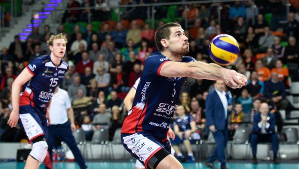 George Santos accused of lying about being a “star” athlete as GOP back home calls on him to resign