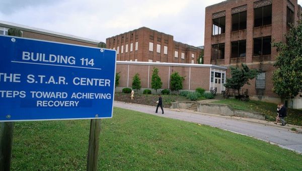 Black mental patient pinned down, smothered to death by deputies at Virginia hospital, prosecutor says