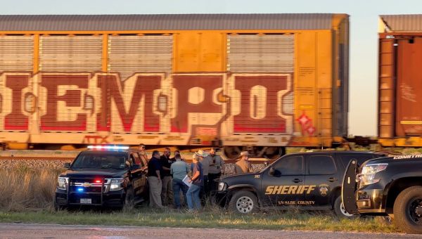 Texas freight train deaths: Two migrants ‘suffocate to death’ and several are injured as police receive unknown call for help