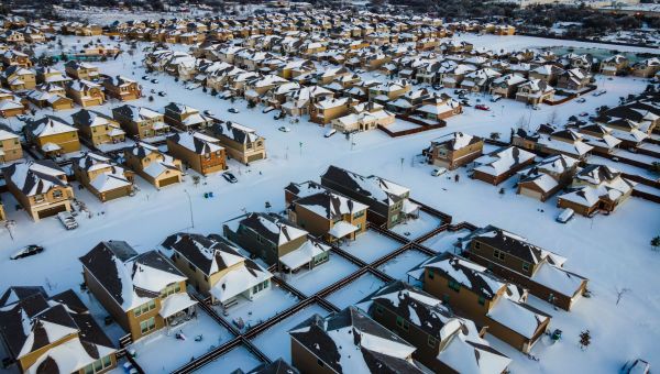 Unprecedented Snow Blankets the Deep South After Historic Winter Storm’s Arrival