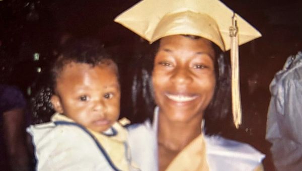 Bodycam reveals police shooting of Illinois woman who called 911 for help