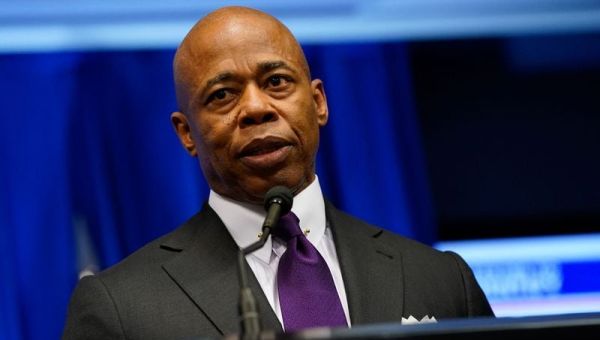 Mayor Adams announces end of NYC vaccine mandate