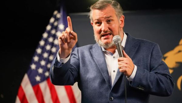 Video of Ted Cruz hit by beer can at Astros parade viewed 4.5M times