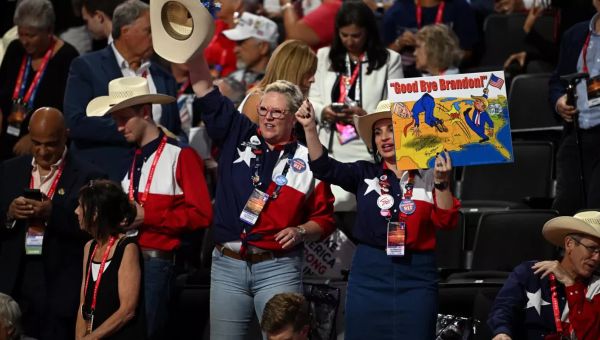 Democrat lawmaker switches party to become Republican