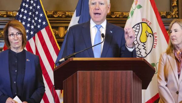 Walz calls Trump a ‘tyrant’ who is trampling Americans’ rights and violating the rule of law – Washington Examiner