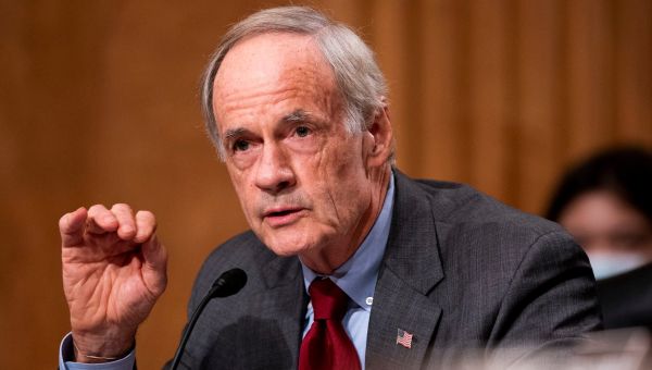 Four-term Democratic Sen. Tom Carper announces retirement
