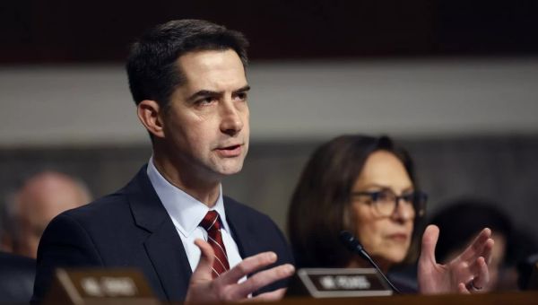 Fox News host confronts Tom Cotton with GOP concerns about Trump’s IG purge