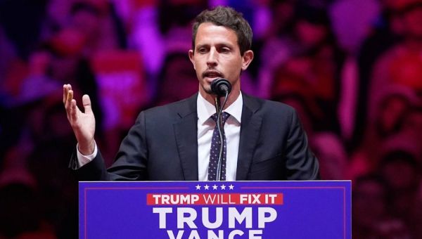 Bipartisan Condemnation for ‘Floating Island of Garbage’ Comment at Trump Rally