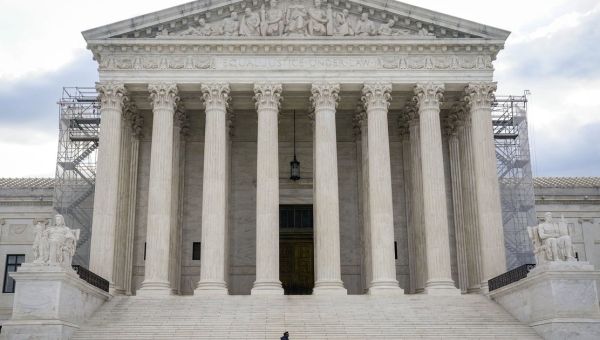 Supreme Court rules Trump administration violated due process in Venezuelan deportations