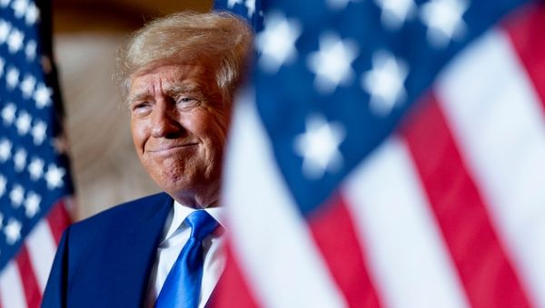 Trump’s digital cards sell out within a day