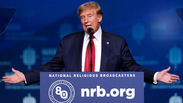 Trump Courts Christians at NRB Convention, Promises to Defend Faith and Religious Liberty