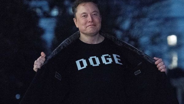 Trump presses SCOTUS to help keep DOGE under wraps