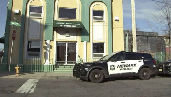 Authorities: Imam killed in shooting outside Newark mosque