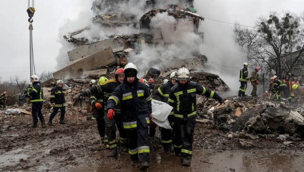 Russian air attack kills 12 in Ukraine, gas infrastructure targeted – West Hawaii Today