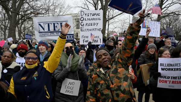 Trump can continue mass firings despite disruption and chaos, US judge rules – West Hawaii Today