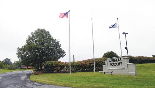 9 teen boys escaped from a detention center in Pennsylvania. They made it a few miles – West Hawaii Today