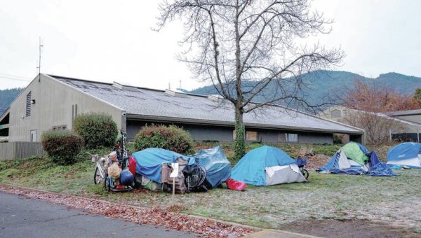 Migrants and end of COVID restrictions fuel jump in homelessness – West Hawaii Today