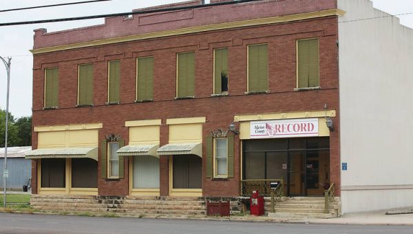 A central Kansas police force sparked a firestorm by raiding a newspaper and the publisher’s home – West Hawaii Today