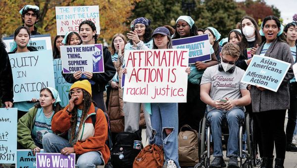 Divided Supreme Court outlaws affirmative action in college admissions, says race can’t be used – West Hawaii Today