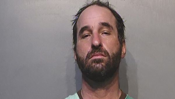 Capitol rioter who led mob chasing police officer is jailed for…