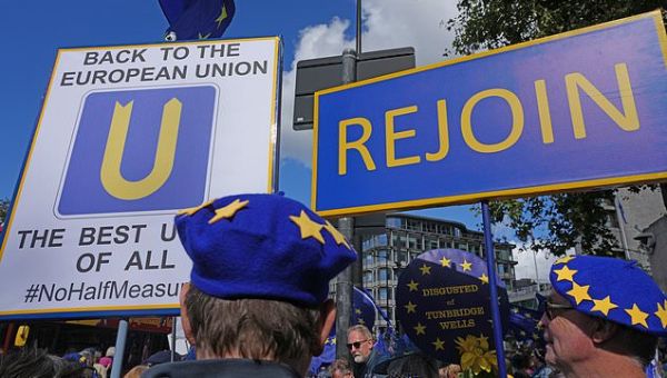 Brexit branded ‘a huge mistake´ as protestors march to re-join EU