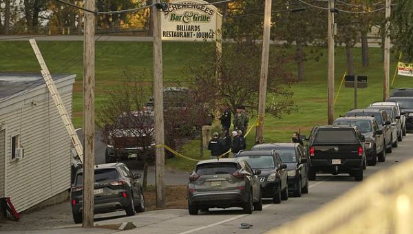 Maine police hunt for gunman after 18 killed at bowling alley and…