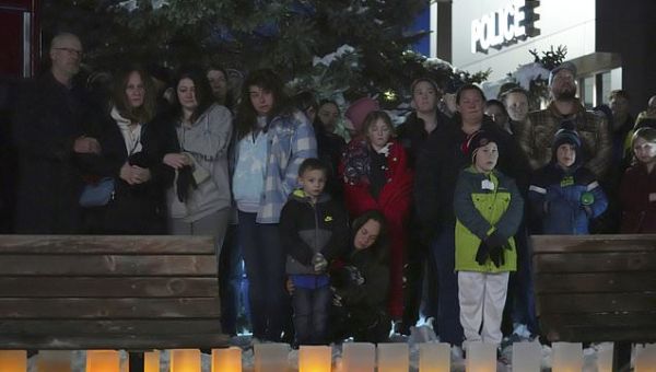 Minnesota community mourns 2 officers, 1 firefighter killed at the...