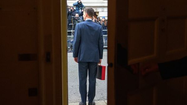 Budget leaves big picture largely unchanged, say experts