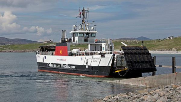 Ministers under fire over ‘chaos´ in ferry services as CalMac boss…