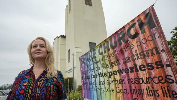 California evangelical seminary ponders changes that would make it…