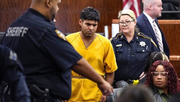 Prosecutors will seek the death penalty for 2 Venezuelan men…