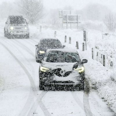 Hundreds of schools closed as temperature drops to -11C | Wales Online