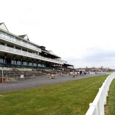 Horse racing strike: Sport under ‘existential threat’ as protest wipes out Wednesday card – The Mirror