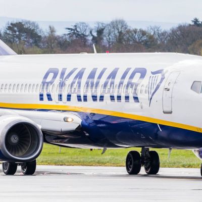 Ryanair investigated after parents ‘charged to sit with their children’