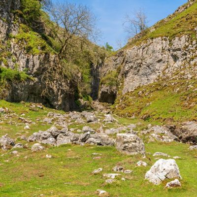 Picturesque walk ‘haunted by demon dog’ where folklore claims deadly encounters