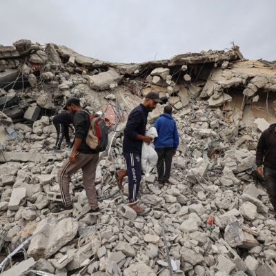 German chancellor says criticism of Israel necessary during visit