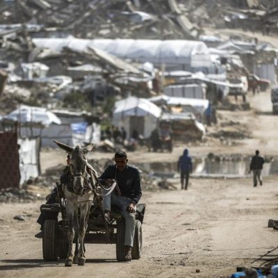 Israel kills Palestinians in Gaza as cabinet deepens West Bank annexation measures