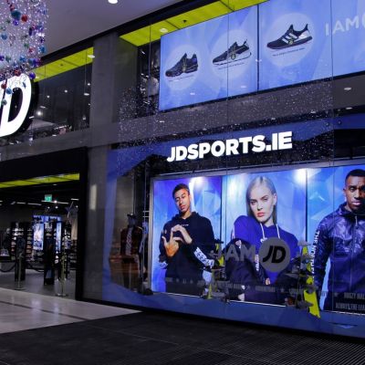 JD Sports lowers profit outlook as sales decline worsens