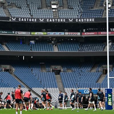 Leinster ‘chasing’ Munster as derby day arrives