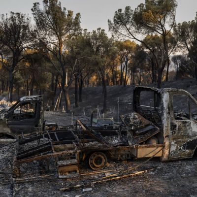 France, Spain race to contain fires before new heatwave